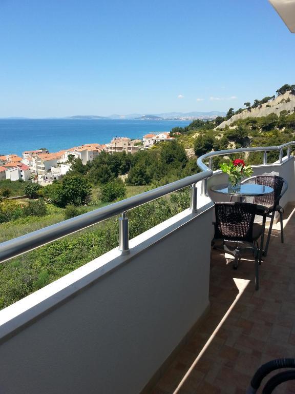 Mikrut Apartamento Podstrana